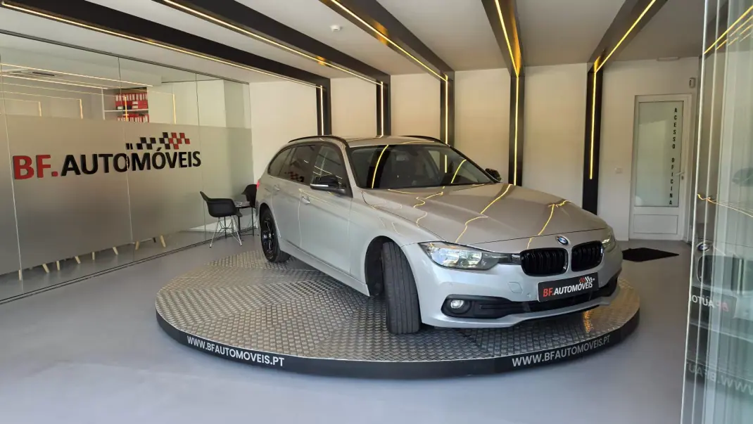 BMW 318 2017 - 17900 EUR, 165210 km - 165210km - foto 5 de 55