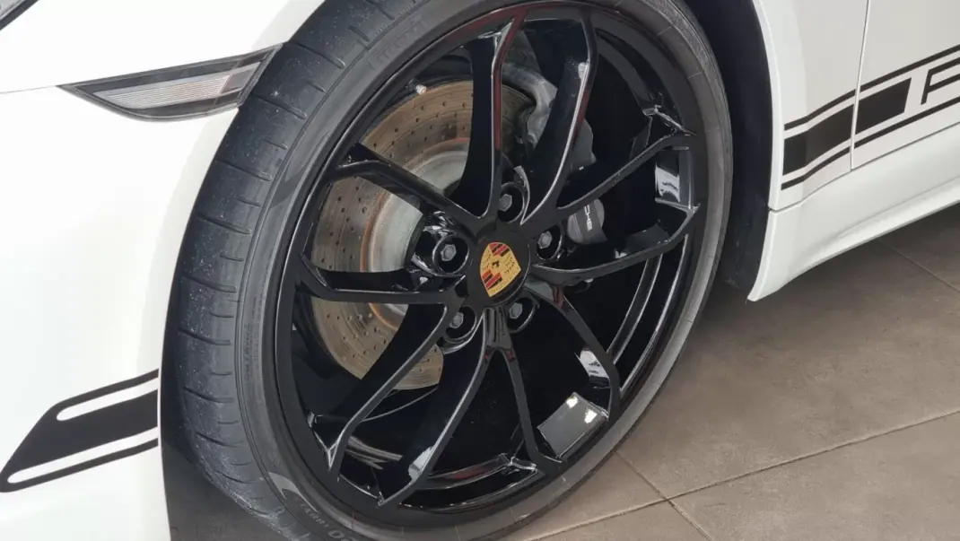 Porsche 718 Boxster 2024 - 89990 EUR, 12821 km - AUTO.MOTO.pt - 12821km - foto 34 de 34
