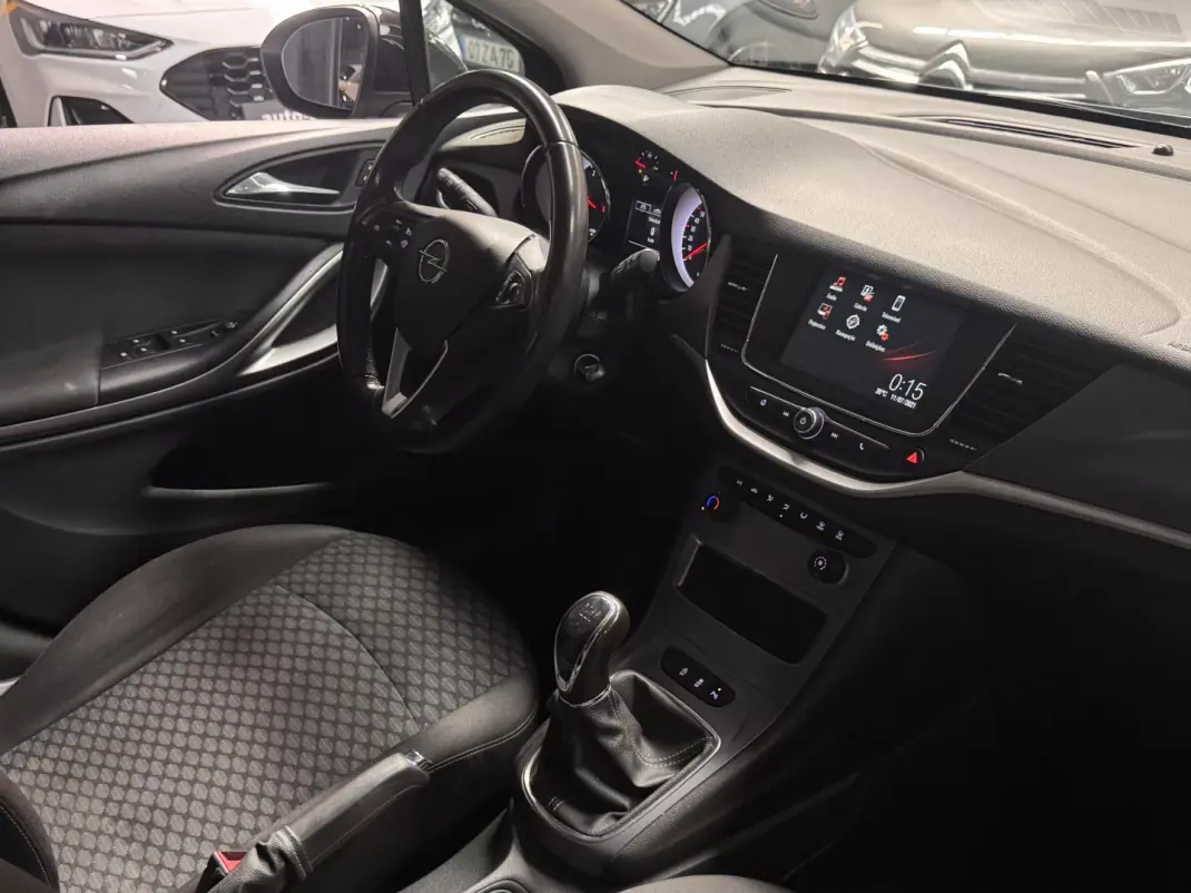 Opel Astra Sports Tourer 2021 - 13990 EUR, 152200 km - AUTO.MOTO.pt - 152200km - foto 34 de 34
