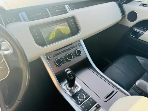 Land Rover Range Rover Sport 2016 - 59999 EUR, 89000 km - AUTO.MOTO.pt - 89000km - foto 12 de 43