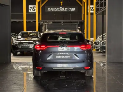Renault Mégane Sport Tourer 2021 — foto 6 de 25