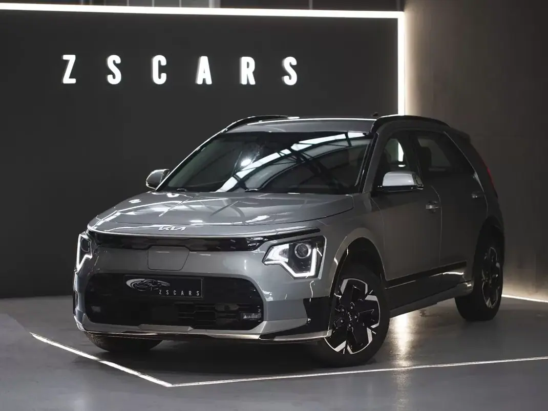 Kia e-Niro 2022 - 25990 EUR, 60682 km - AUTO.MOTO.pt - 60682km - foto 1 de 19