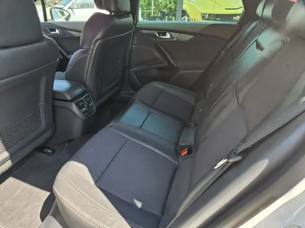 Peugeot 508 SW 2017 - 13700 EUR, 149000 km - AUTO.MOTO.pt - 149000km - foto 17 de 56