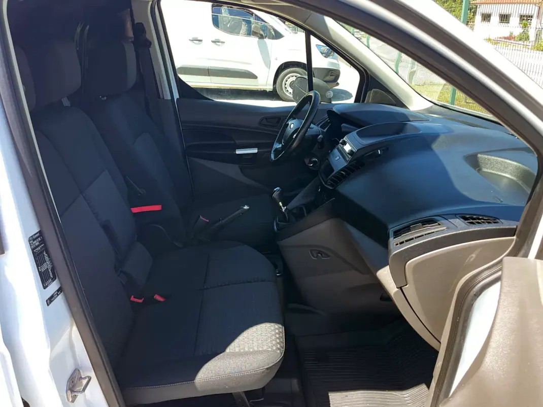 Ford Transit 2018 - 12900 EUR, 138000 km - 138000km - foto 20 de 37
