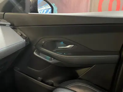 Jaguar E-Pace 2018 - 20899 EUR, 129000 km - 129000km - foto 47 de 48