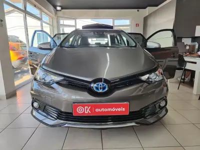Toyota Auris Touring Sports 2018 - 16950 EUR, 109000 km - AUTO.MOTO.pt - 109000km - foto 19 de 37