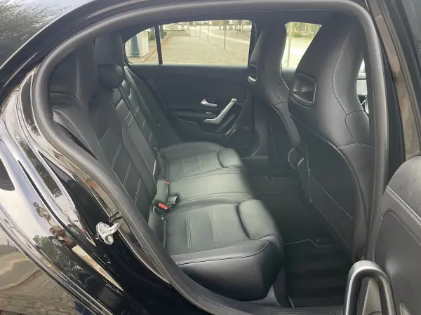 Mercedes-Benz A 250 2022 - 29900 EUR, 87000 km - AUTO.MOTO.pt - 87000km - foto 23 de 38