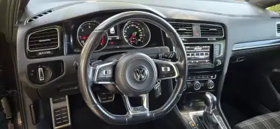 Volkswagen Golf 2014 - 16990 EUR, 117000 km - AUTO.MOTO.pt - 117000km - foto 12 de 18