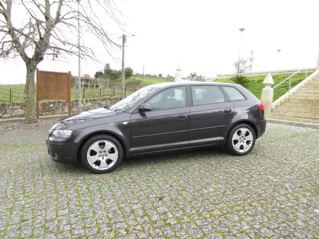 Audi A3 Sportback 2006 - 7490 EUR, 285 km - AUTO.MOTO.pt - 285km - foto 4 de 30
