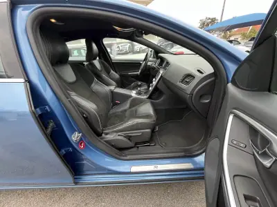 Volvo S60 2015 - 11950 EUR, 225000 km - AUTO.MOTO.pt - 225000km - foto 32 de 53