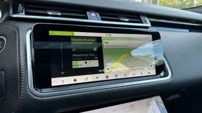 Land Rover Range Rover Velar 2019 - 37500 EUR, 96232 km - AUTO.MOTO.pt - 96232km - foto 26 de 31