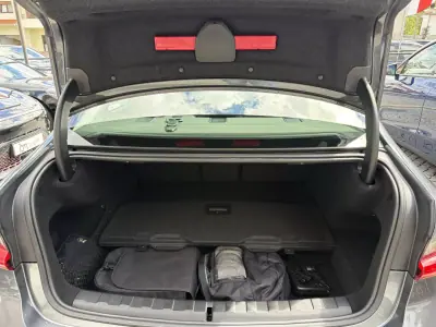 BMW 330e 2019 - 18500 EUR, 206000 km - 206000km - foto 16 de 16