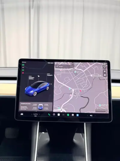 Tesla Model 3 2019 - 17000 EUR, 233000 km - AUTO.MOTO.pt - 233000km - foto 10 de 20