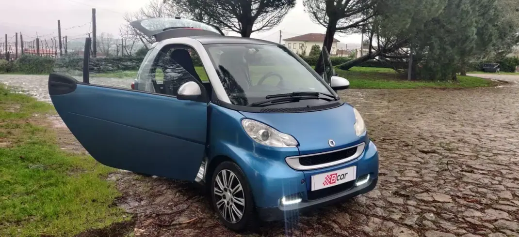 Smart Fortwo Cabrio 2010 - 6990 EUR, 155500 km - AUTO.MOTO.pt - 155500km - foto 18 de 37