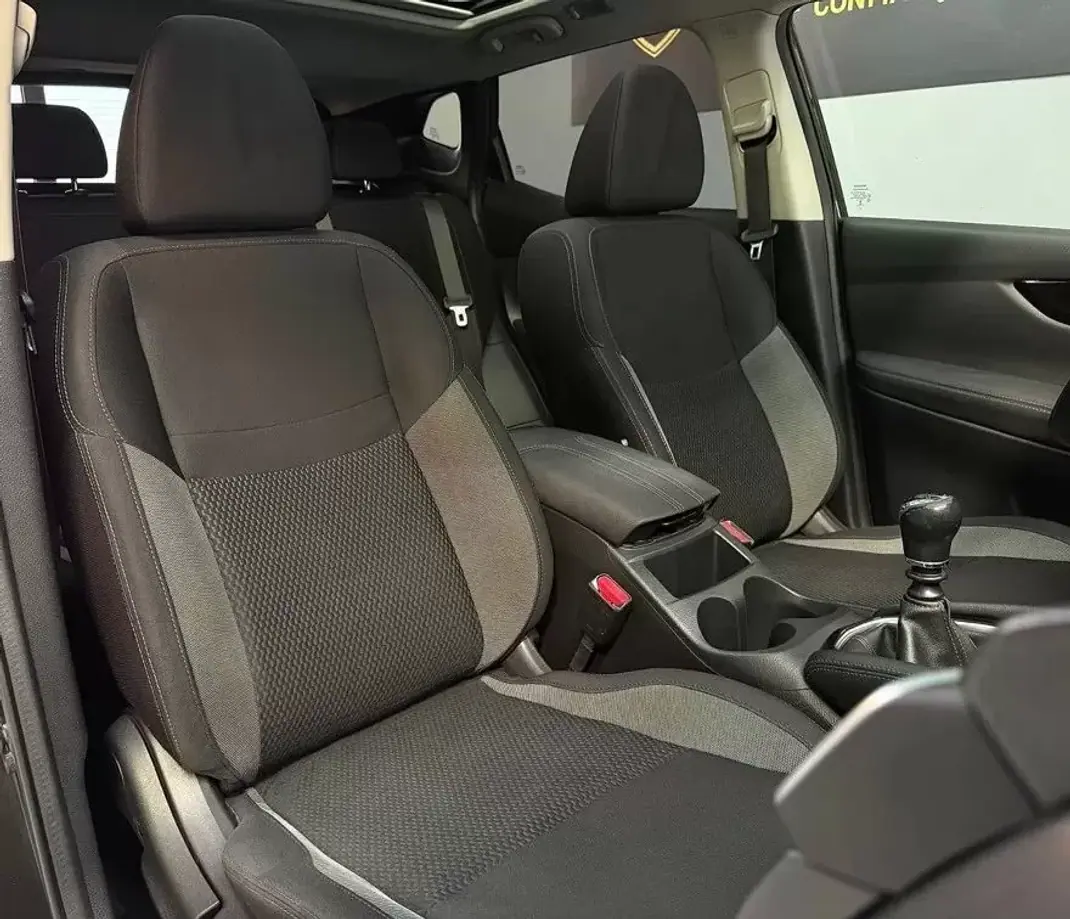 Nissan Qashqai 2018 - 15950 EUR, 158434 km - AUTO.MOTO.pt - 158434km - foto 8 de 27
