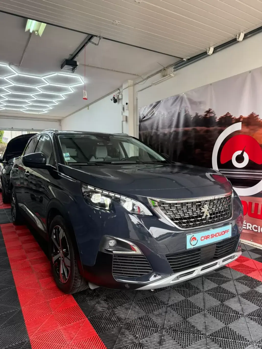 Peugeot 3008 2018 - 17900 EUR, 140000 km - AUTO.MOTO.pt - 140000km - foto 1 de 11