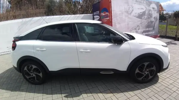 Citroën C4 2022 - 17650 EUR, 113000 km - AUTO.MOTO.pt - 113000km - foto 26 de 55