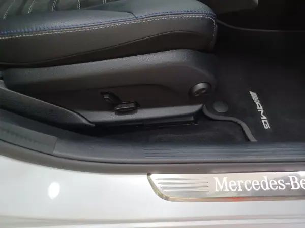 Mercedes-Benz C 300 2021 - 30690 EUR, 149137 km - AUTO.MOTO.pt - 149137km - foto 25 de 41