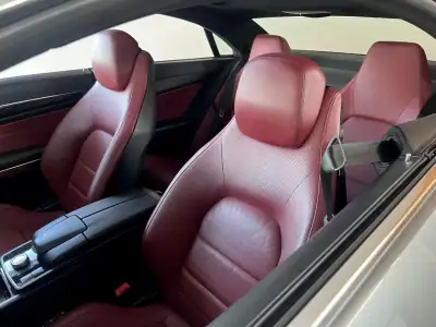 Mercedes-Benz E 220 2015 - 24999 EUR, 161900 km - AUTO.MOTO.pt - 161900km - foto 25 de 135