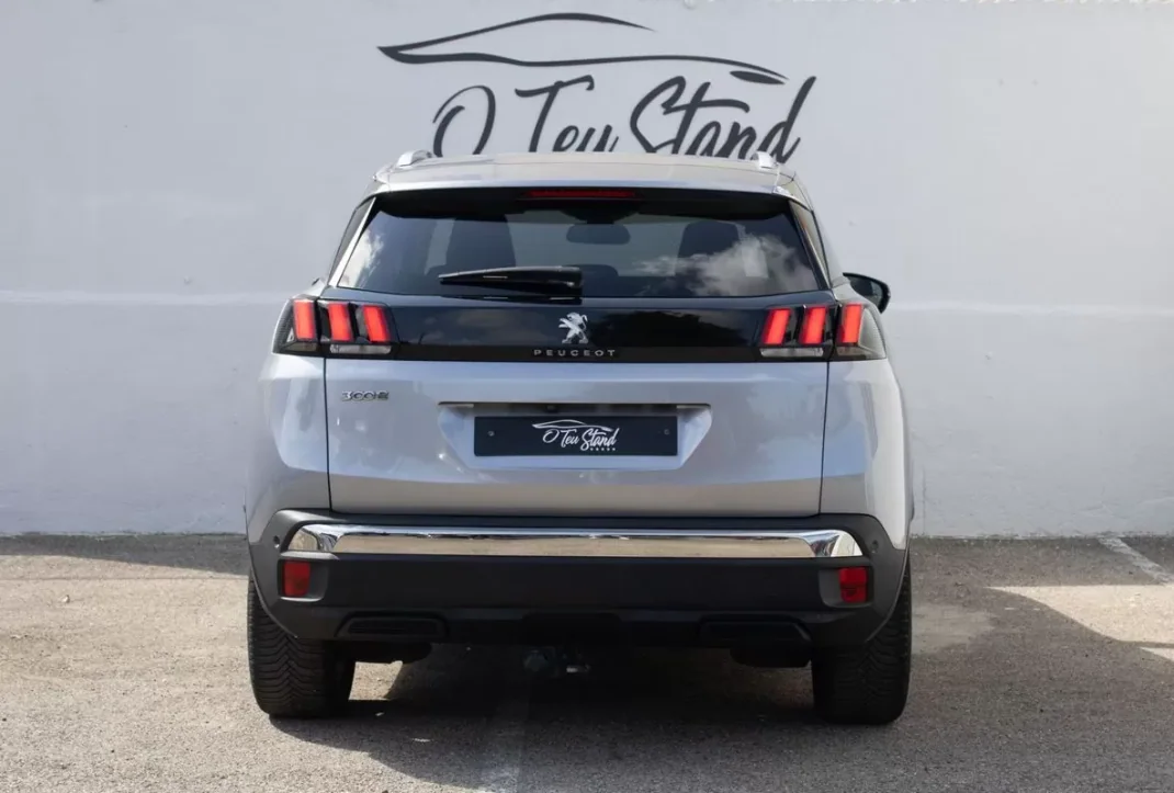 Peugeot 3008 2018 - 17990 EUR, 166000 km - AUTO.MOTO.pt - 166000km - foto 7 de 49