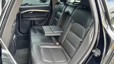 Volvo XC 70 2011 - 13999 EUR, 256121 km - AUTO.MOTO.pt - 256121km - foto 17 de 23