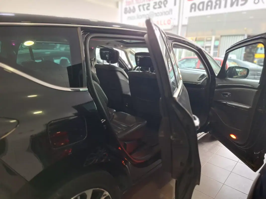 Renault Espace 2015 - 12490 EUR, 253000 km - 253000km - foto 8 de 28