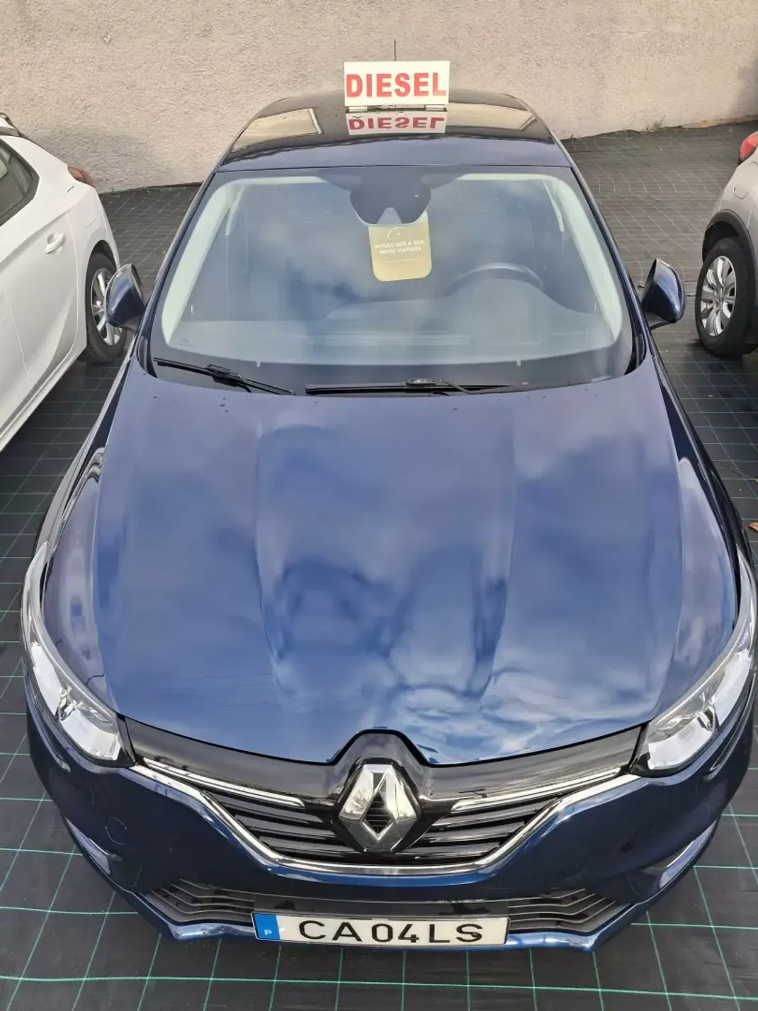 Renault Mégane 2019 - 16500 EUR, 179121 km - AUTO.MOTO.pt - 179121km - foto 3 de 22