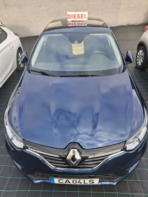 Renault Mégane 2019 - 16990 EUR, 179121 km - AUTO.MOTO.pt - 179121km - foto 3 de 22