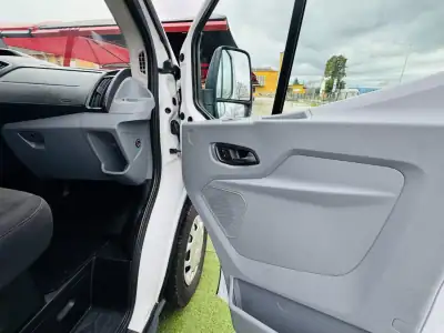 Ford TRANSIT 2.0 D 170 CV L4H4 2019 - 21999 EUR, 169000 km - AUTO.MOTO.pt - 169000km - foto 16 de 24