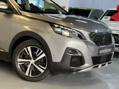 Peugeot 3008 2018 - 18490 EUR, 170000 km - AUTO.MOTO.pt - 170000km - foto 18 de 44