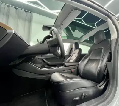 Tesla Model 3 2019 - 20999 EUR, 108000 km - AUTO.MOTO.pt - 108000km - foto 18 de 18