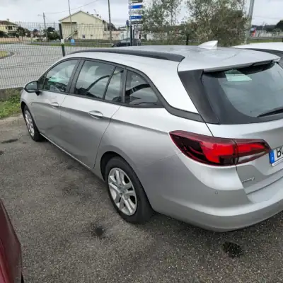 Opel Astra Sports Tourer 2022 - 11850 EUR, 149283 km - AUTO.MOTO.pt - 149283km - foto 3 de 5
