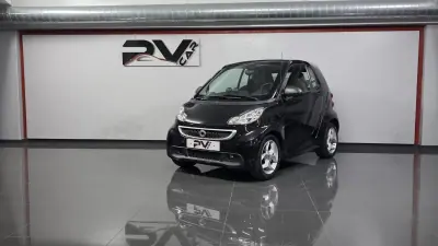 Smart Fortwo Cabrio 2013 - 9990 EUR, 98000 km - AUTO.MOTO.pt - 98000km - foto 33 de 34