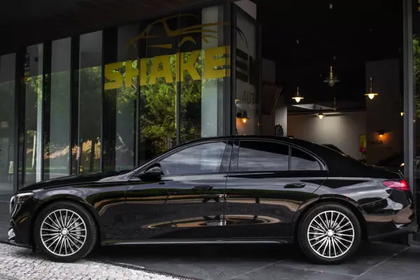 Mercedes-Benz E 220 d AMG Line 2024 Diesel
