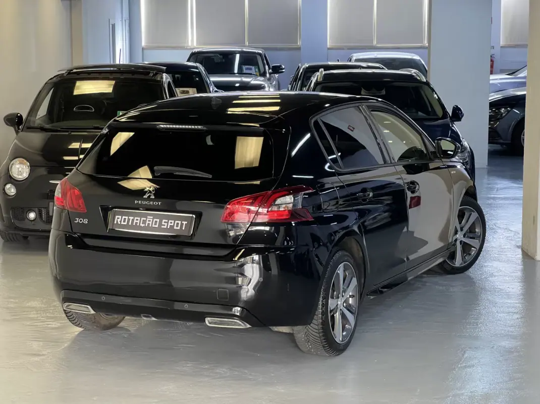 Peugeot 308 2019 - 10990 EUR, 130000 km - 130000km - foto 4 de 38