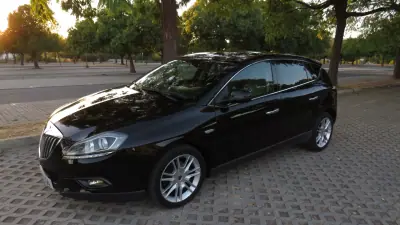 Lancia Delta 2009 - 8800 EUR, 166000 km - 166000km - foto 1 de 10