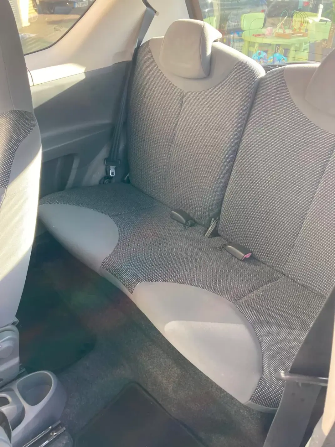 Peugeot 107 2008 - 4500 EUR, 171000 km - AUTO.MOTO.pt - 171000km - foto 12 de 17