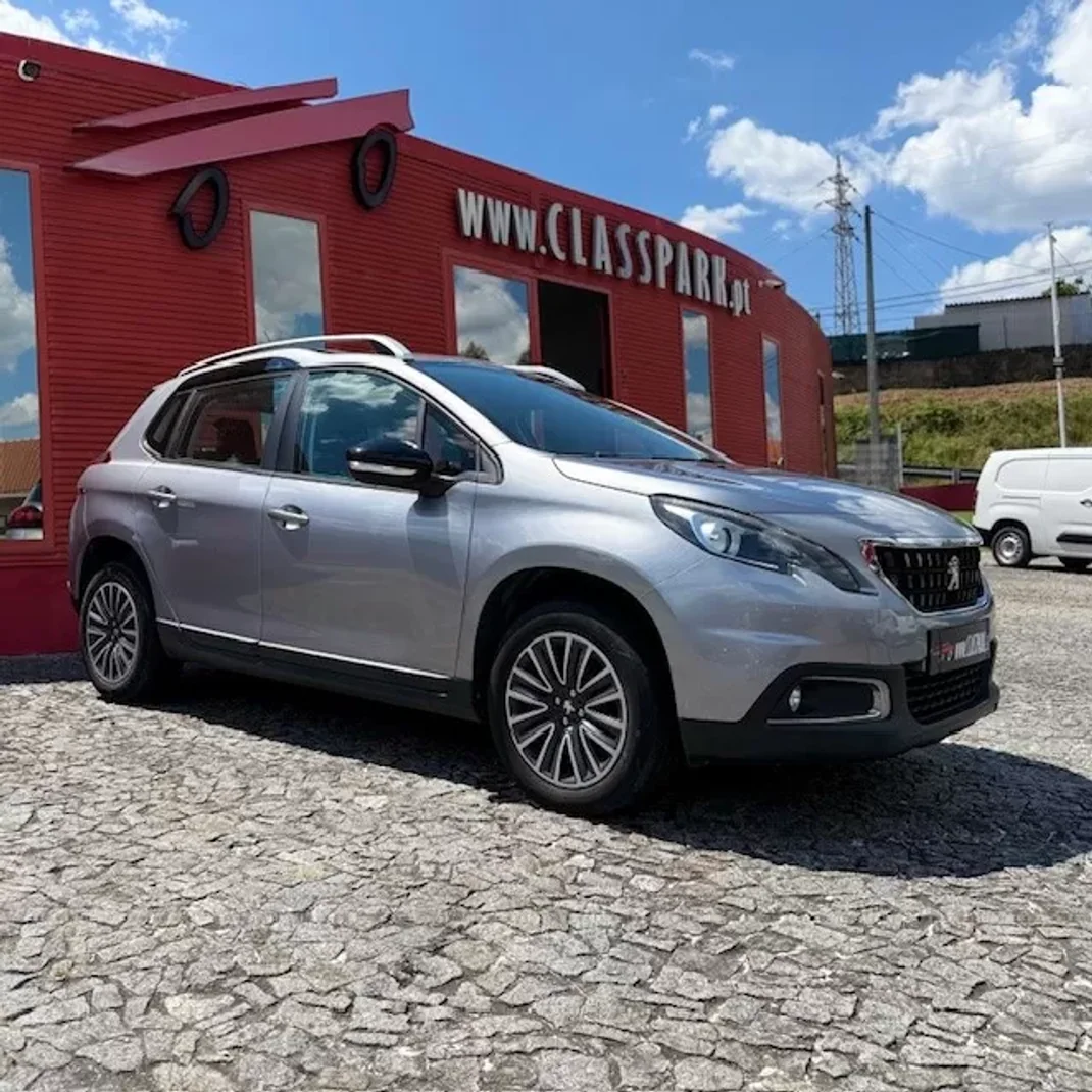 Peugeot 2008 2019 - 15900 EUR, 110000 km - AUTO.MOTO.pt - 110000km - foto 1 de 16