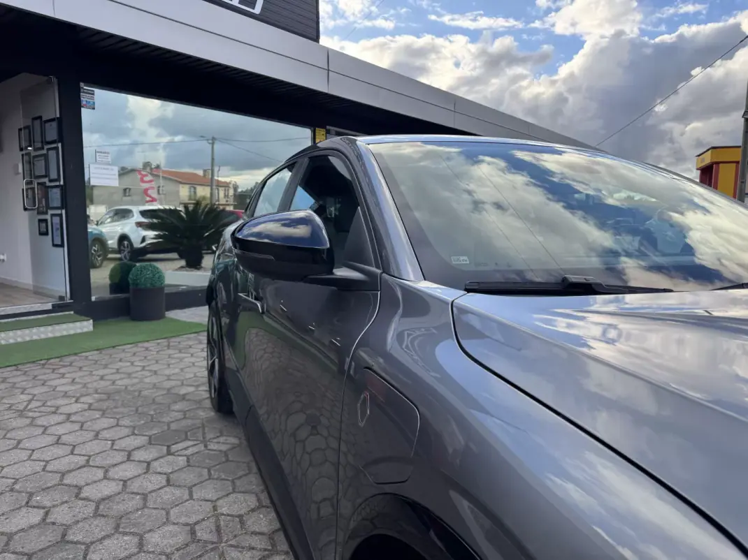 Renault Mégane E-Tech 2022 - 22500 EUR, 73000 km - AUTO.MOTO.pt - 73000km - foto 24 de 36