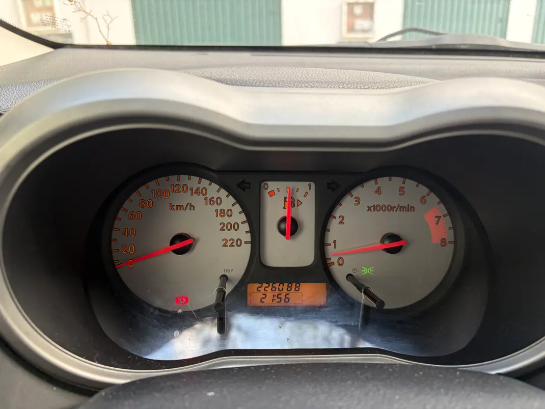 Nissan Note 2008 - 5800 EUR, 221000 km - AUTO.MOTO.pt - 221000km - foto 5 de 9