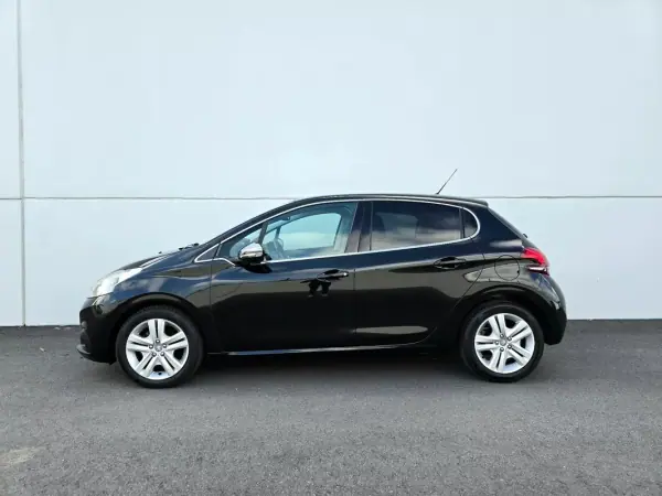 Peugeot 208 2019 - 9750 EUR, 75000 km - AUTO.MOTO.pt - 75000km - foto 4 de 37
