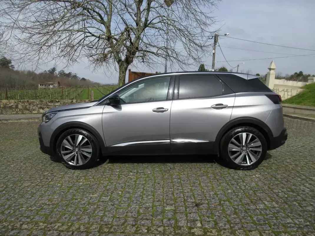 Peugeot 3008 2017 - 17990 EUR, 168000 km - 168000km - foto 4 de 37