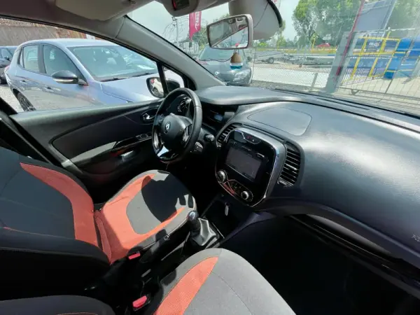 Renault Captur 2013 - 12250 EUR, 161056 km - AUTO.MOTO.pt - 161056km - foto 30 de 30