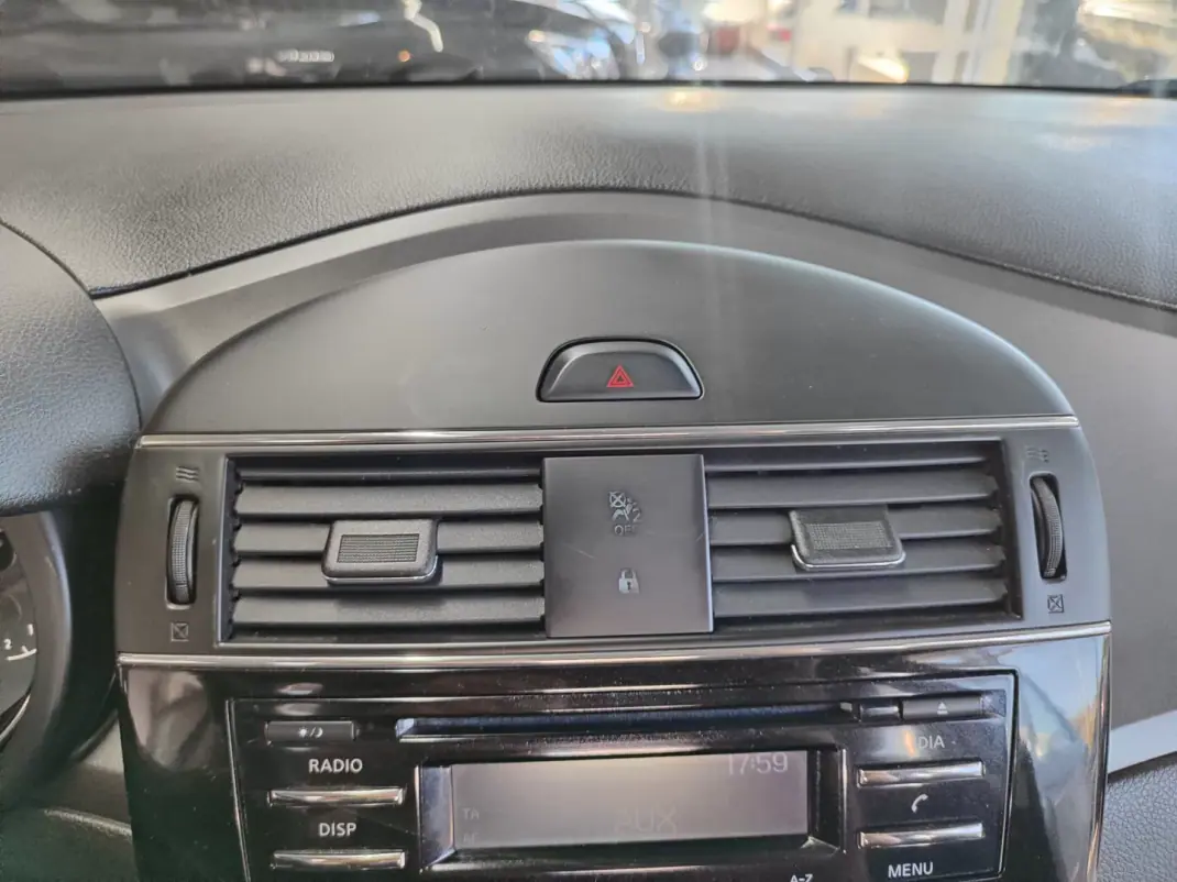 Nissan Pulsar 2016 - 9500 EUR, 102000 km - 102000km - foto 31 de 36