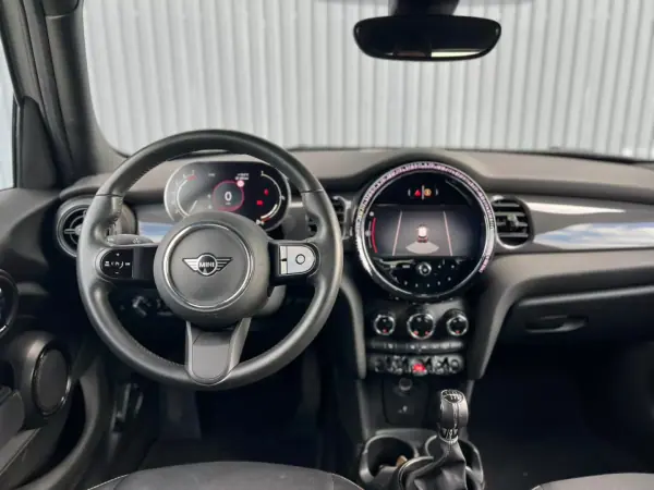 MINI Cooper 2023 - 25750 EUR, 34717 km - AUTO.MOTO.pt - 34717km - foto 13 de 19