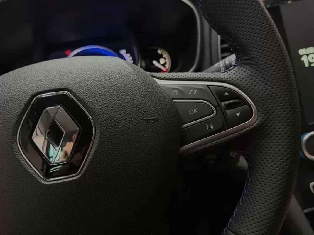 Renault Mégane 2018 - 14750 EUR, 159480 km - 159480km - foto 25 de 35