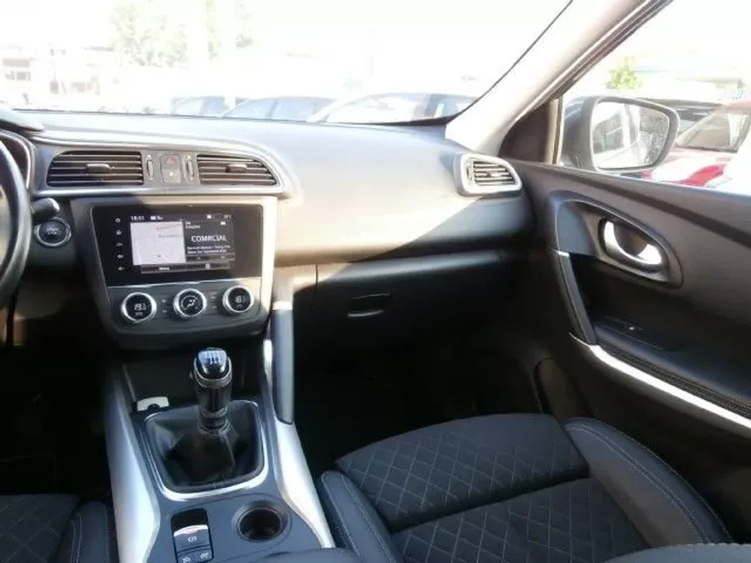 Renault Kadjar 2019 - 17900 EUR, 110677 km - AUTO.MOTO.pt - 110677km - foto 14 de 36