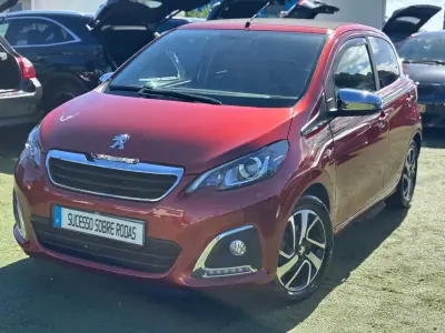 Peugeot 108 2019 - 12490 EUR, 35686 km - 35686km - foto 2 de 19