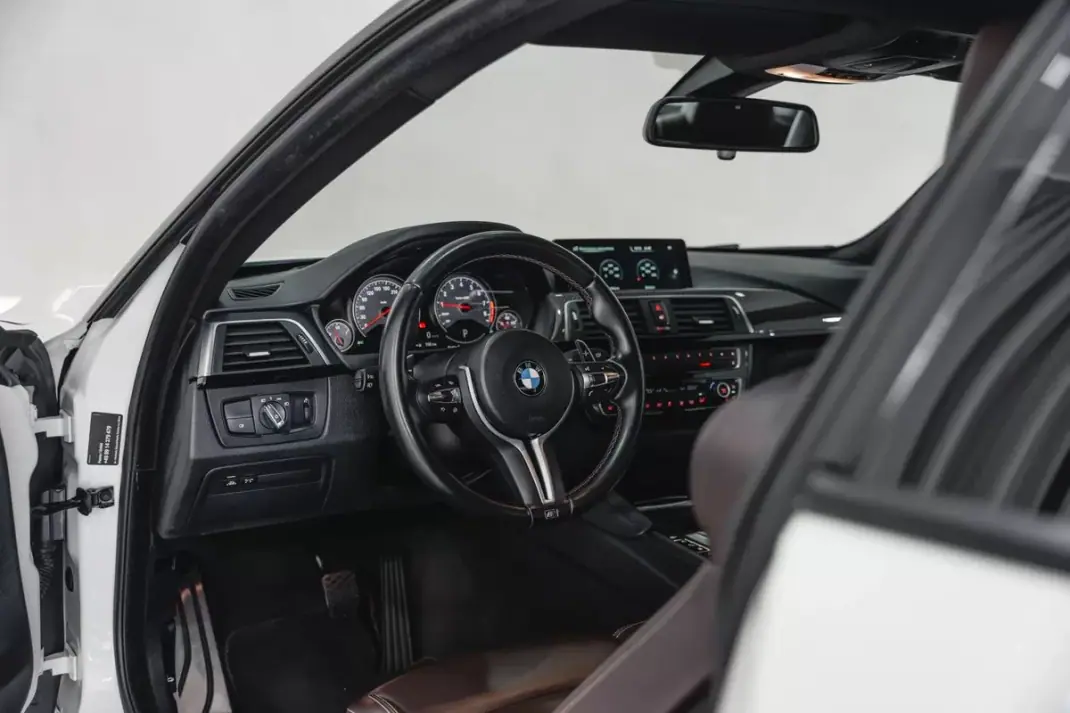 BMW M4 2016 - 59950 EUR, 90914 km - 90914km - foto 29 de 53