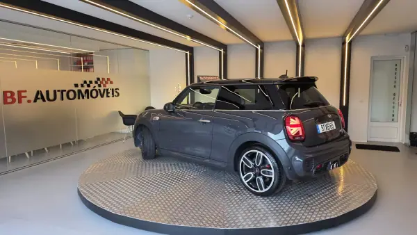 MINI Cooper 2019 - 24900 EUR, 114062 km - AUTO.MOTO.pt - 114062km - foto 3 de 61